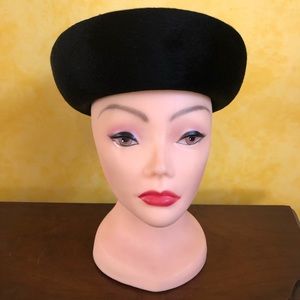 High quality Italian made hat. No damage. CLEAN